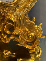 Charger l'image dans la galerie, Pendule cartel en bronze doré de style Louis XV
