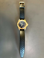 Charger l'image dans la galerie, Montre YEMA Superman bronze
