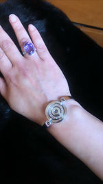 Charger l'image dans la galerie, Bracelet Jonc or 18 carats Bulgari
