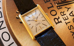 Charger l'image dans la galerie, MONTRE CARTIER OMEGA OR MERCURE 18K TANK 161.013
