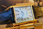 Charger l'image dans la galerie, MONTRE CARTIER OMEGA OR MERCURE 18K TANK 161.013
