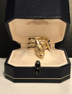 Charger l'image dans la galerie, Bague en or 18 carats serpent yeux diamants
