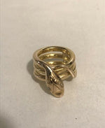Charger l'image dans la galerie, Bague en or 18 carats serpent yeux diamants

